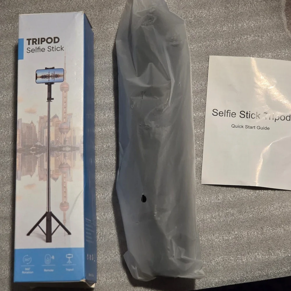 Selfie‎ Stick Tripod with Wireless Remote 360 Rotation ZPG-01 Black New